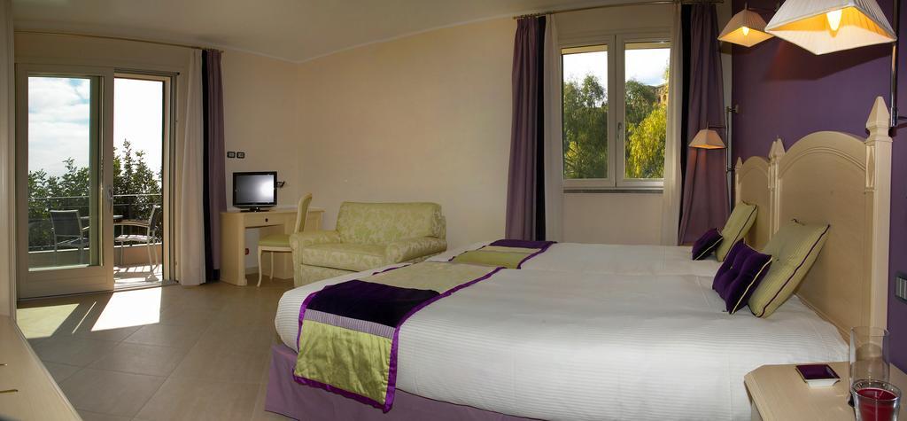 Meridiana Hotel Taormina Bagian luar foto
