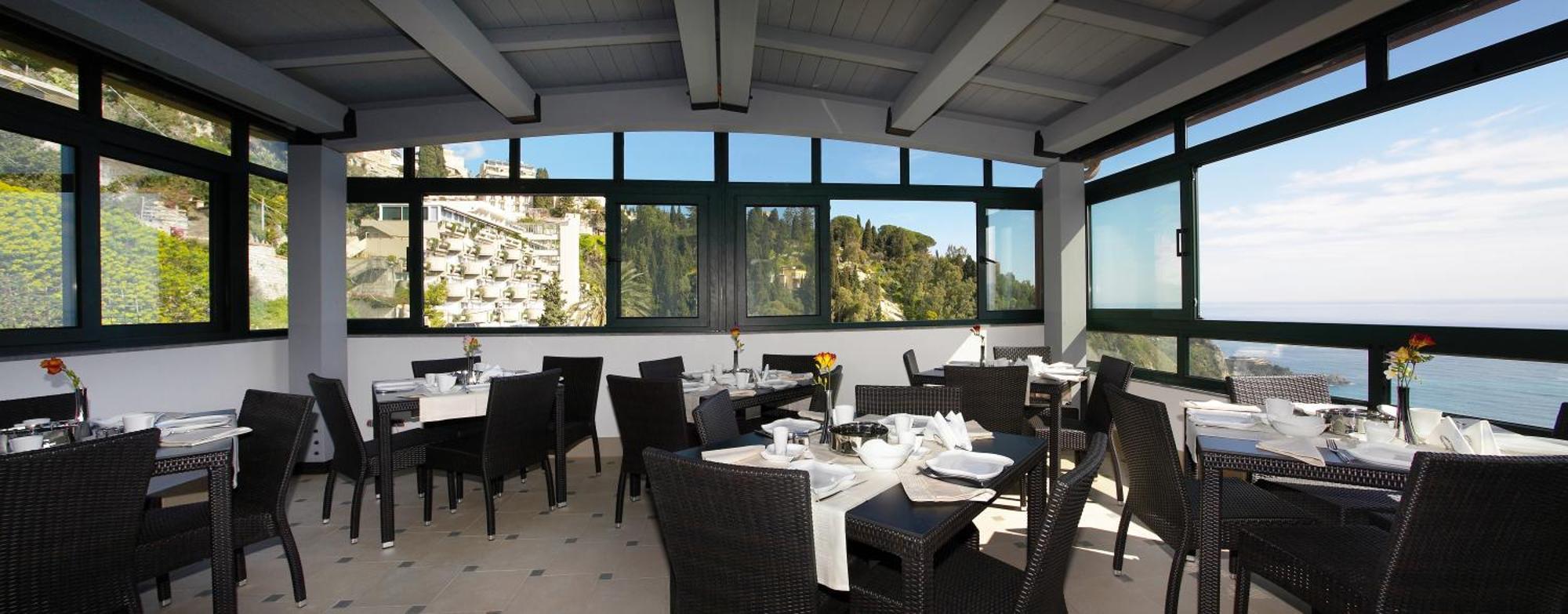 Meridiana Hotel Taormina Bagian luar foto
