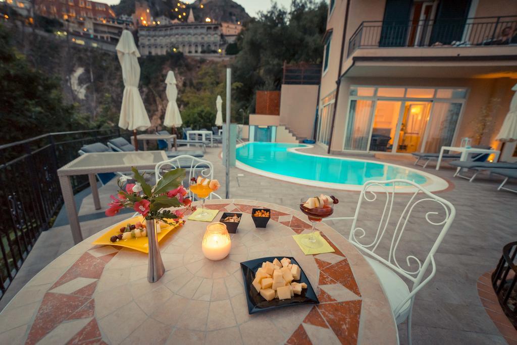 Meridiana Hotel Taormina Bagian luar foto